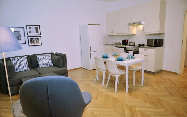 Jimmy's Apartments Suites