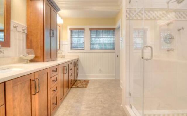 215 Glen Abbey