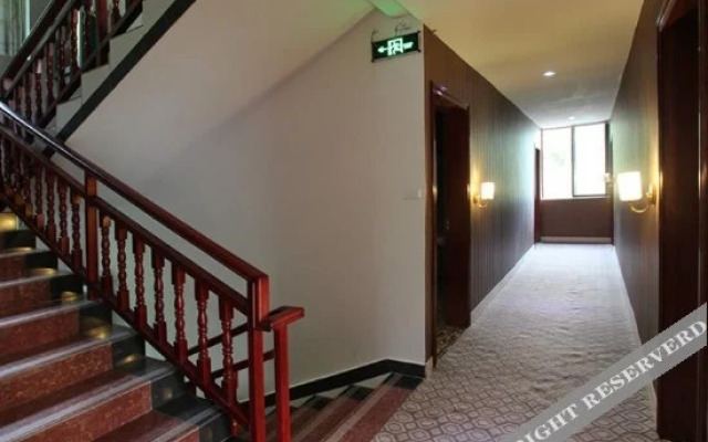 Yangshuo Panshan Garden Hotel