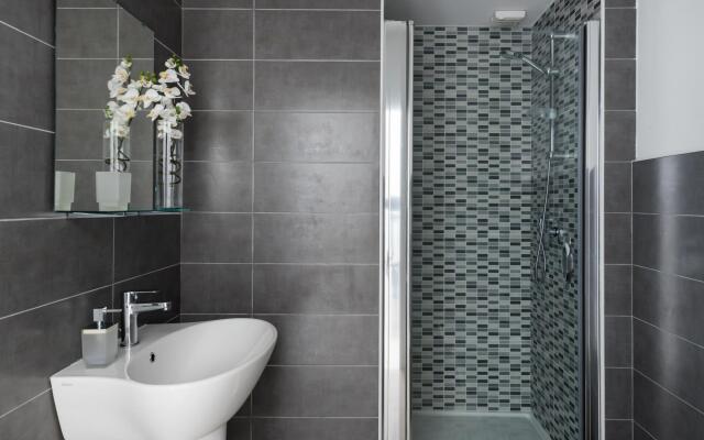 Dioniso Smart Suite With Balcony by Wonderful Italy