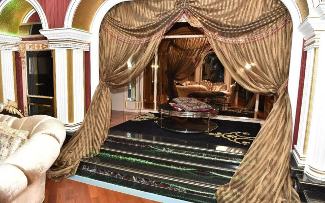 Sheikh Apartment in Baku