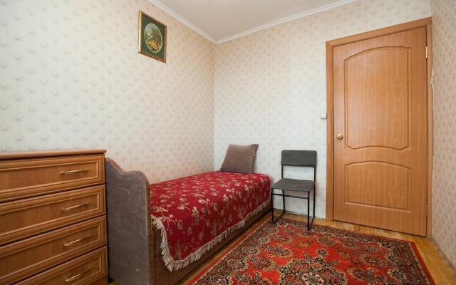 Domumetro Mikluho Maklaya