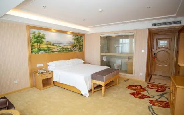 Vienna Hotel (Wuxi Railway Station Tourism Business and Trade College)