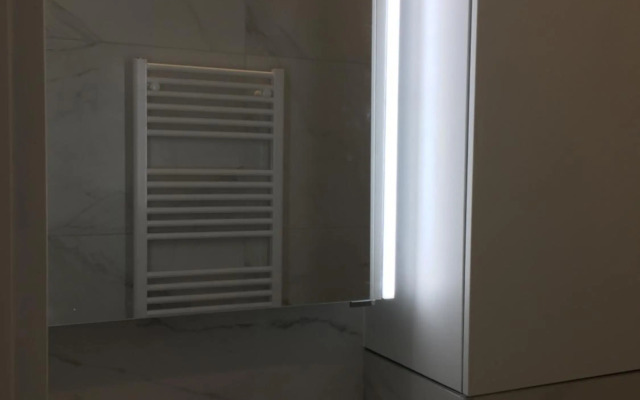 Studio 4 pers met Frontaal Zeezicht & privé zwembad Oostende