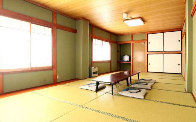 Sports Inn Aoyama Dori