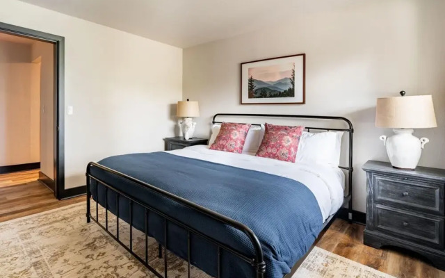 Rimrock Rd - Big Sky