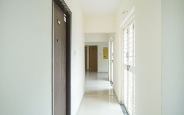 OYO 16570 I Suite