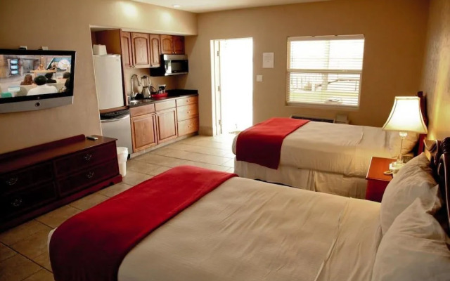 Lake Grassy Inn & Suites