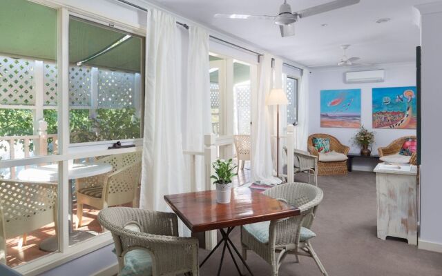 The Castle - Villa by the Sea