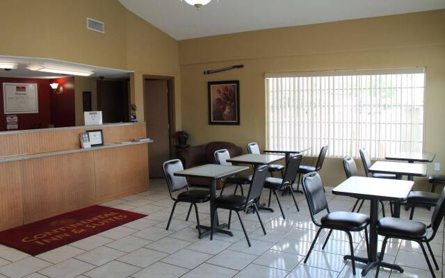Continental Inn & Suites Nacogdoches TX / SFA  University/Downtown
