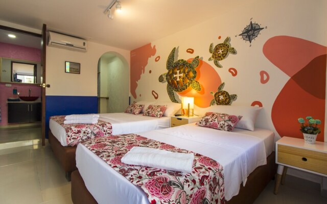 Casa del Puerto Hostel & Suites
