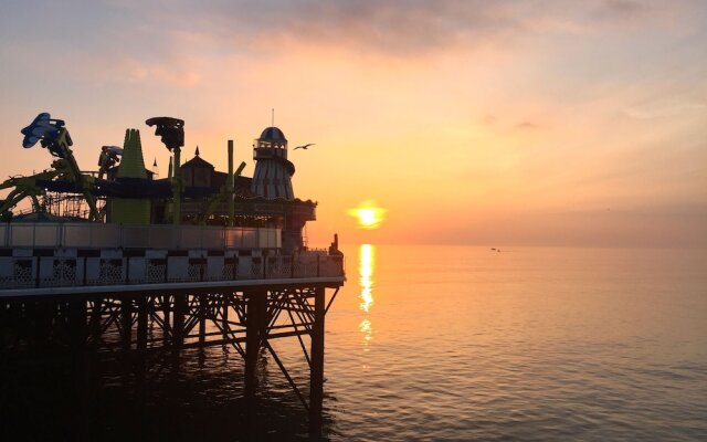 Brighton Getaways - Panoramic Penthouse