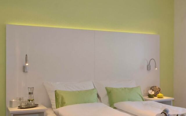 Schlotzeria Hotel I Café I Eis