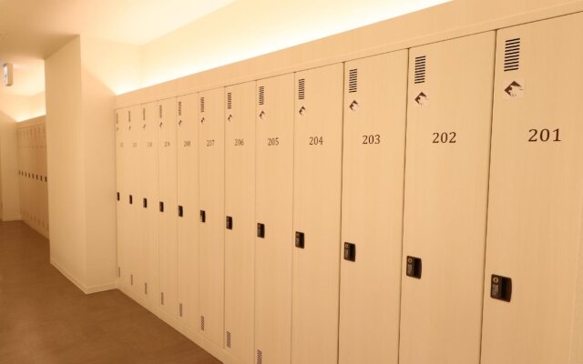 Leo Yu Capsule Hotel Funabashi