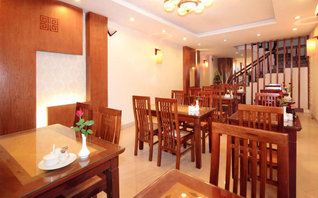 Hanoi Holiday Diamond Hotel