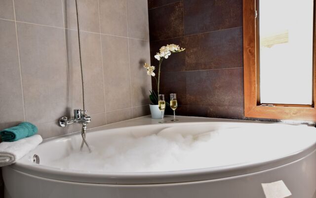 Lighthouse Villa - Private Pool -