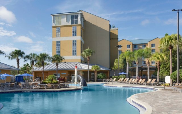 Fairfield Inn & Suites Orlando at Seaworld