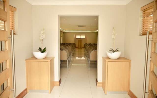 Africanos Country Estate