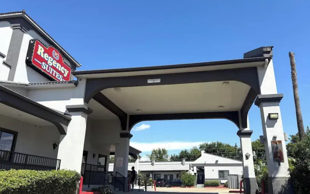 Hotel O Regency Suites Houston - IAH Beltway 8