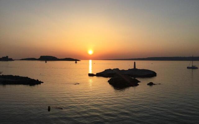 Cabanon Marseillais 45 m2 sur l'eau à Malmousque