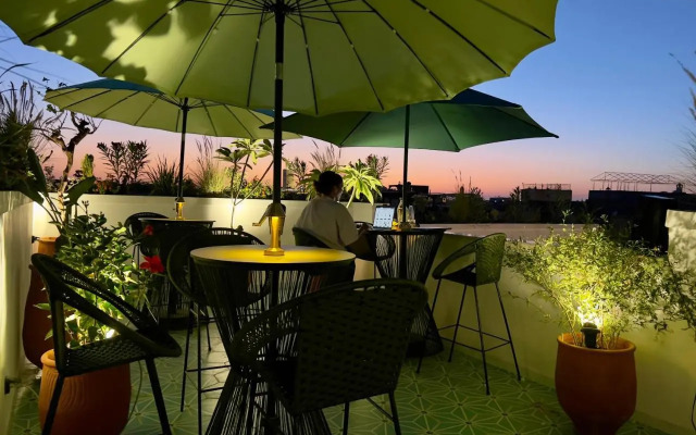 Riad Lakouas- Cannelle Room