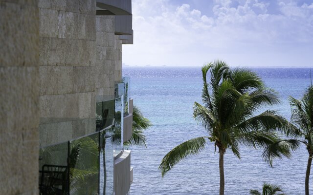 Thompson Playa Del Carmen Beach House