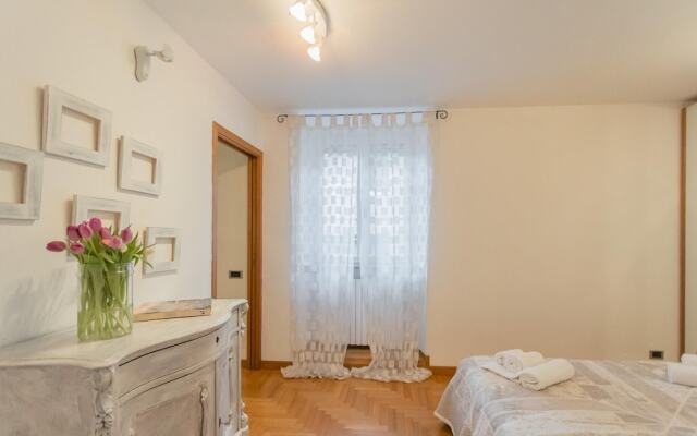 Volta Apartment in Como
