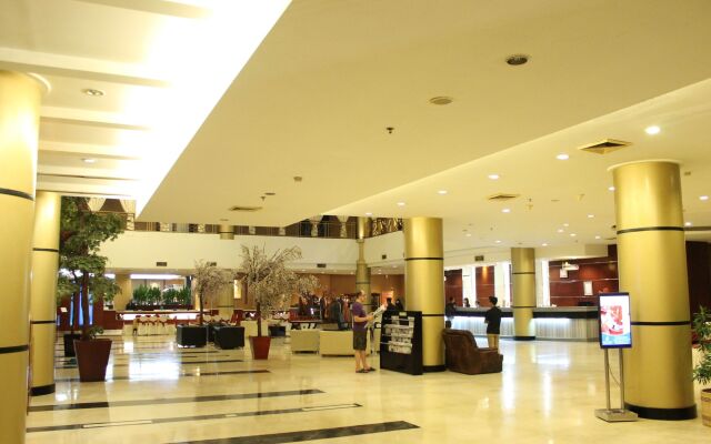 Grand Elite Hotel