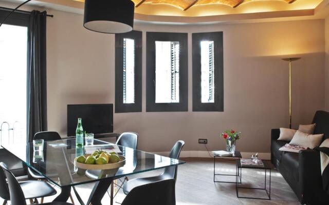 AinB Eixample-Miro Apartments