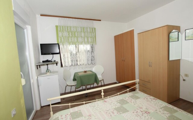 Eva Double Room With Kitchenette and Sea View 1