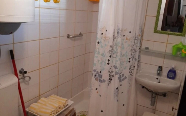 Danka - Affordable and at the Beach - SA1