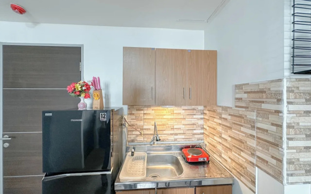 1Br Spacious And Vibrant At Tamansari Prospero Apartment
