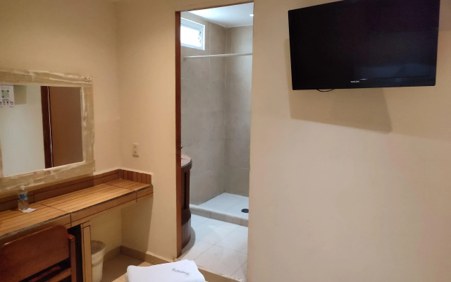 Hotel Ashly