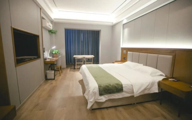 GreenTree Inn Jiuquan Century Plaza Hotel