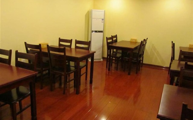 GreenTree Inn Taizhou Xinghua Bus Station Express Hotel