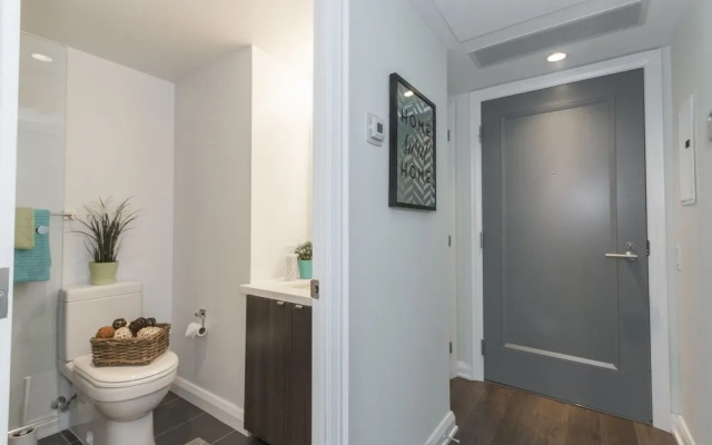 QuickStay - Yorkville's Finest (Yonge & Bloor)