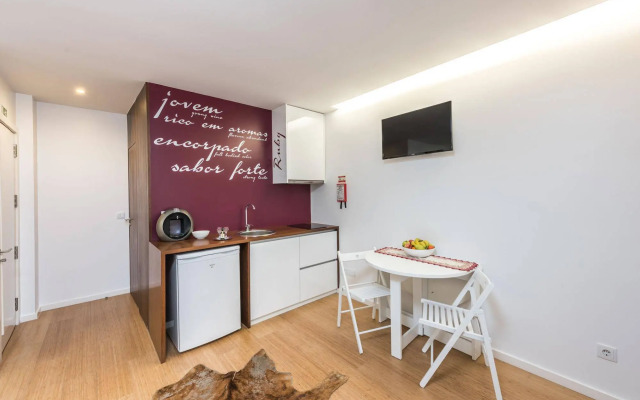 Lounge Inn