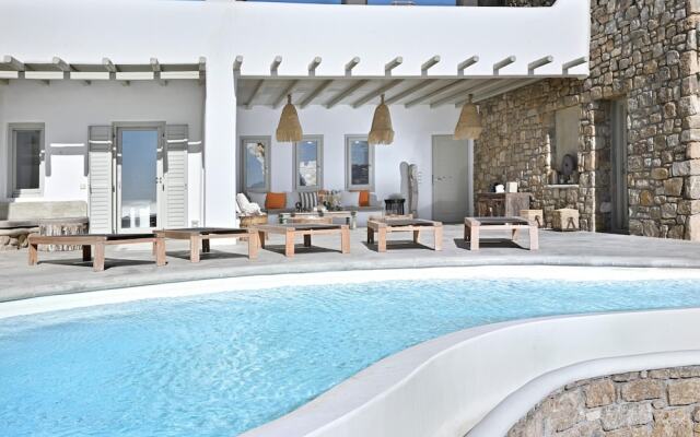 Magnolia in Mykonos With 4 Bedrooms and 4 5 Bathrooms