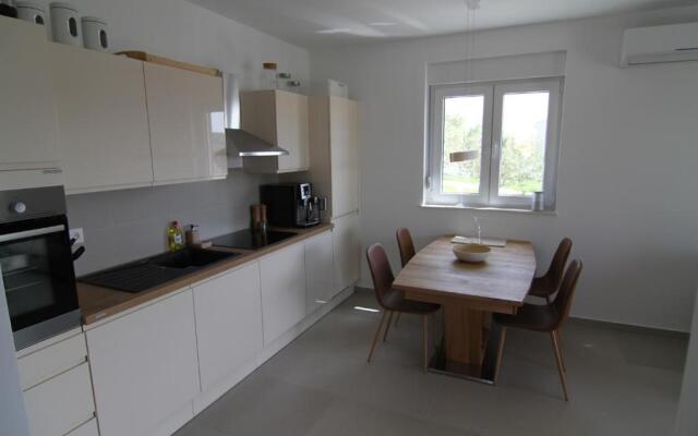 Apartments by the sea Stara Novalja, Pag - 18852