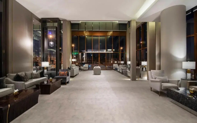 WAW Hotel Suites