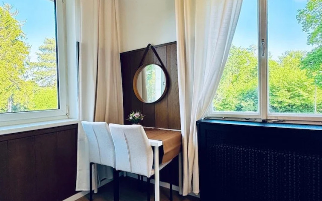 Cozy Garden Villa near Danube For 16P
