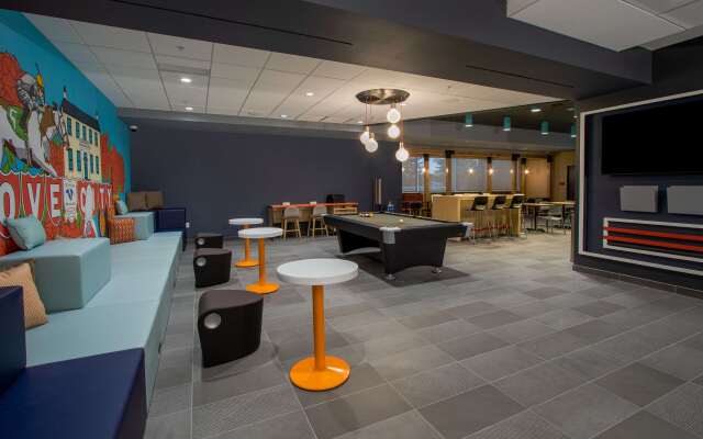 Tru by Hilton Grove City Columbus