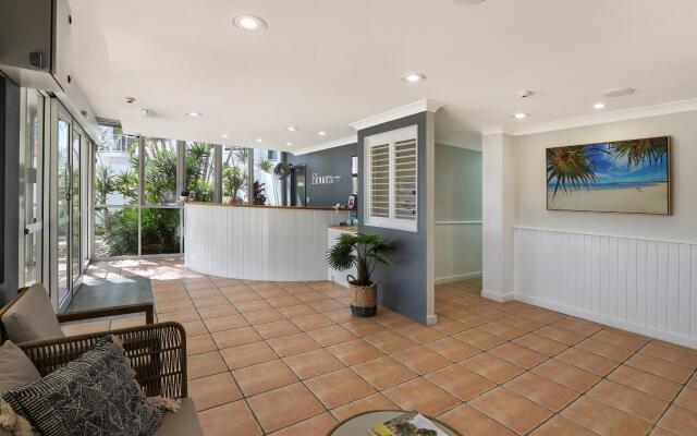 Elouera Tower Beachfront Apartments