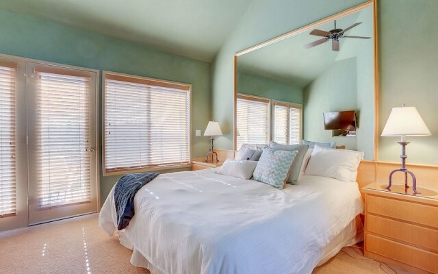 River Ridge 416ab 3 Bedroom Condo by RedAwning