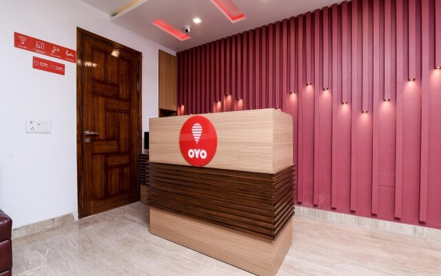 OYO Flagship 16044 Hotel 35th Avenue Sector 18