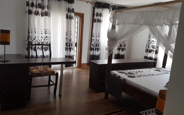 Queens Chateau Boutique Villa