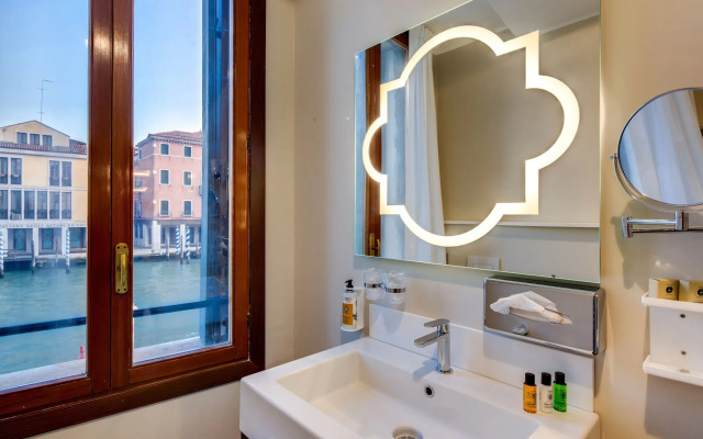 Continental Venice Hotel