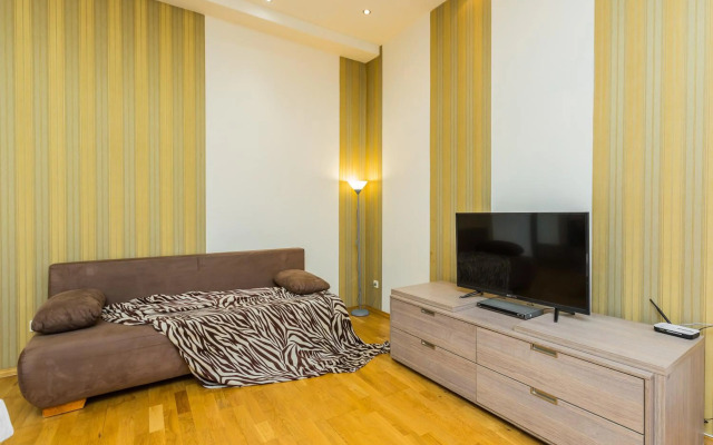 Куліша 15, апартаменти в центрі,ТЦ Форум,оперний