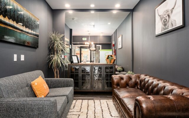 Kasa The Oxford Seattle