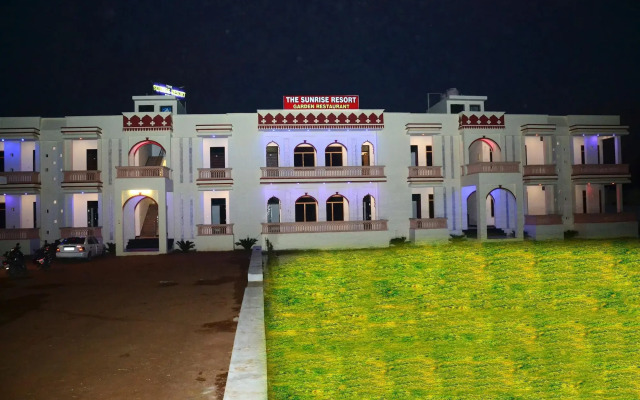 The Sunrise Resort by OYO Rooms